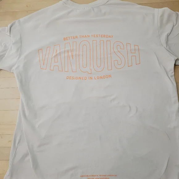 Vanquish T Shirt Large - Picture 3 of 3